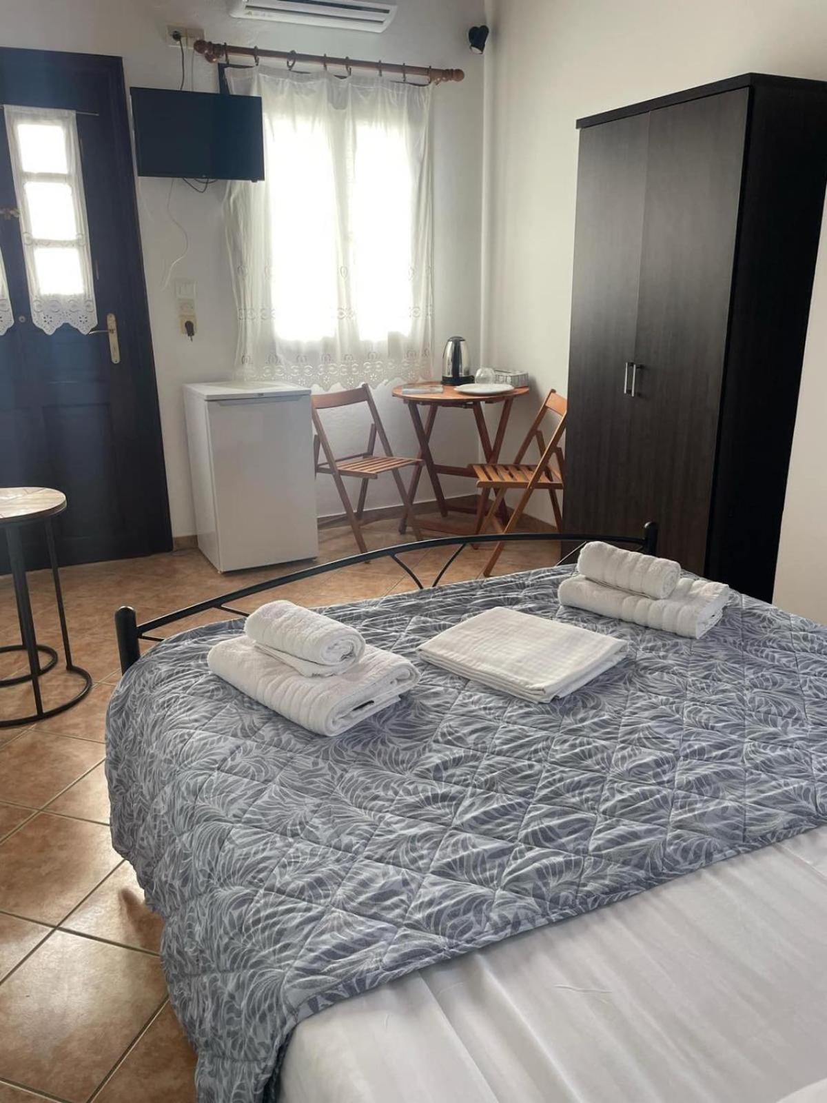 Spitalia Rooms Τήνος Εξωτερικό φωτογραφία